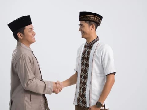 Kajian Hadits: Pentingnya Berterima Kasih kepada Sesama Manusia