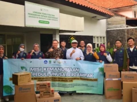 Tim Multidisiplin Ilmu dan Keahlian Unusa Dampingi Penyintas Banjir dan Tanah Longsor di Bireun Aceh