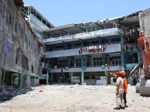 Pembersihan Puing Selesai, 61 Santri Al-Khoziny Meninggal, 104 Orang Selamat
