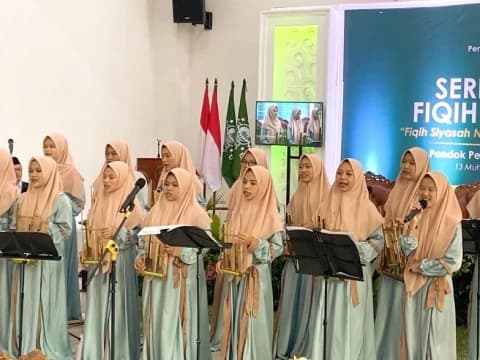 Alunan Angklung Iringi Kick Off Halaqah Fiqih Peradaban NU 