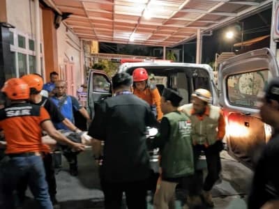 13 Ambulans LAZISNU Sidoarjo Bantu Pemulangan Jenazah Santri Al-Khoziny