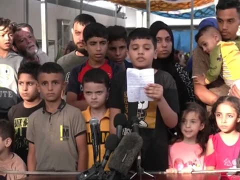 Jeritan Hati Anak-Anak Palestina: Kami Ingin Hidup Seperti Anak Lainnya