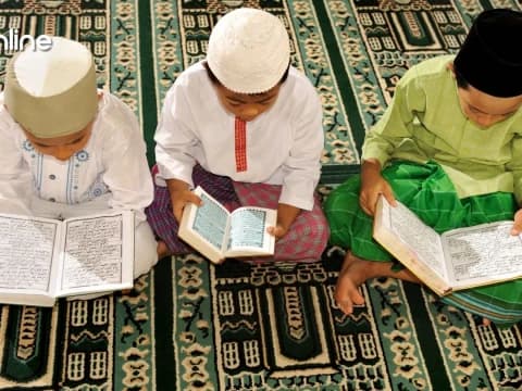 Khutbah Jumat: Tanggung Jawab Orang Tua terhadap Pendidikan dan Nafkah Anak