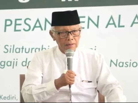 KH Anwar Iskandar Jabat Ketua Umum MUI Gantikan KH Miftachul Akhyar