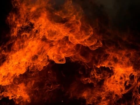 Dukun Menurut Islam: Definisi dan Bahaya Mempercayainya