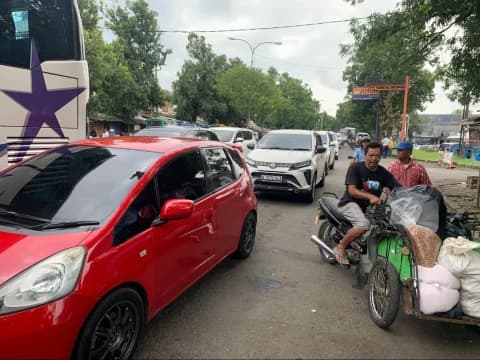 Puncak Arus Balik Lebaran 2024: Jalur Selatan Jawa Terpantau Macet