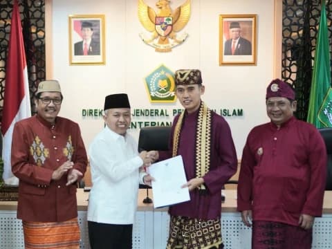 Banyak Kaji Soal Fatwa, Katib Syuriyah PBNU Raih Profesor Bidang Hukum Islam