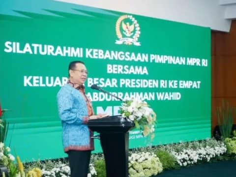 Ketua MPR Usul Gus Dur Dianugerahi Gelar Pahlawan Nasional