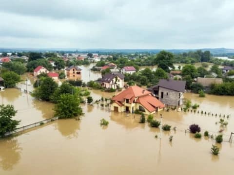 Khutbah Jumat: Musibah Banjir dan Kesabaran dalam Menghadapinya