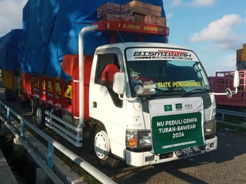 NU Peduli Kirim 3,5 Ton Sembako dan Tenda Pleton untuk Warga Terdampak Gempa Bawean