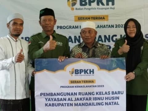 Program Kemaslahatan NU Care-LAZISNU dan BPKH Salurkan Sarana Pendidikan di Mandailing Natal