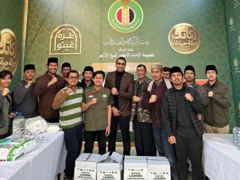 LAZISNU dan Lembaga Zakat di Mesir Berangkatkan 3 Truk Kontainer Bantuan Kemanusiaan ke Gaza 