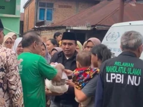 Khutbah Jumat: Mari Tumbuhkan Empati terhadap Korban Bencana