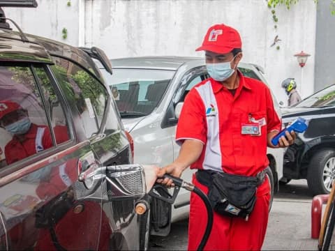 Cederai Moral, Orang Kaya Gunakan BBM Bersubsidi