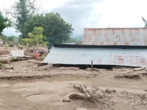 Masih Lumpuh Pascabanjir, Rakyat Sumatra Minta Pemerintah Lakukan Pemulihan Secepatnya