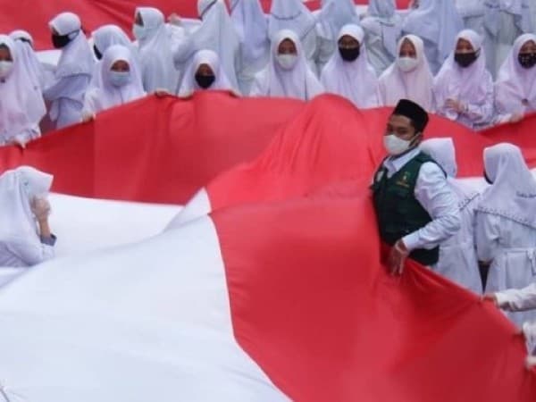 Khutbah Jumat: Syukur, Cinta Tanah Air, dan Hari Santri