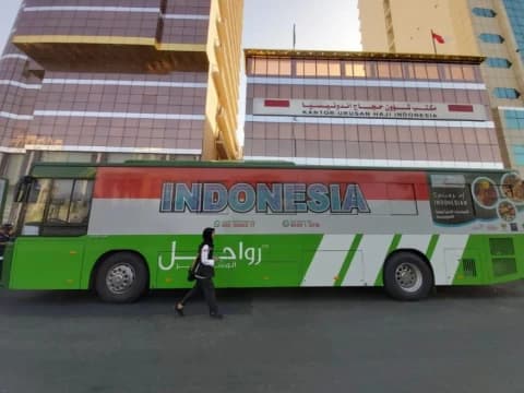 Tegas Pecat Sopir Minta Tip, Layanan Bus Shalawat Lebih Baik