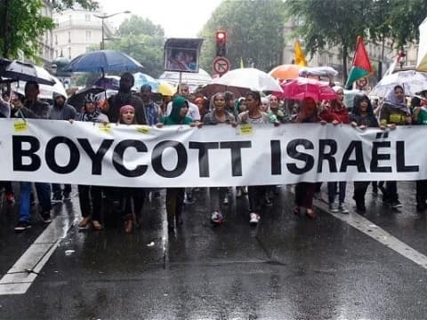 Daftar Produk yang Terancam Diboikot Imbas Serangan Israel ke Palestina