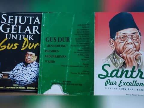 3 Buku Antologi Gus Dur dalam Kacamata Tokoh: Pandangan Lurus dan Miring