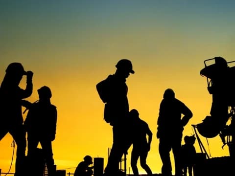 Khutbah Jumat: Hari Buruh dan Seruan Keadilan