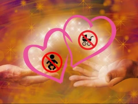 Kupas Tuntas Childfree dalam Islam: Hukum Asal, Motif, hingga Rambu-Rambu di Dalamnya