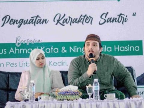 Solusi Atasi Hambatan Belajar Santri ala Gus Ahmad Kafa dan Ning Sheila Hasina Lirboyo