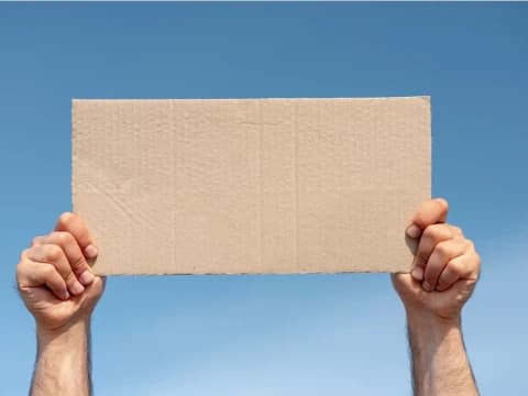 Hukum Merampas Spanduk Pengunjuk Rasa atau Demonstran