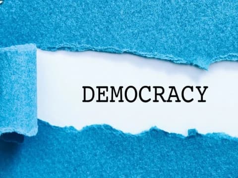 Khutbah Jumat: Demokrasi dan Etika Mengkritik Pemimpin