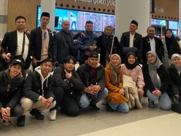 Ukir Prestasi di Tanah Turki, 32 Santri Bina Insan Mulia Cirebon Diterima di Kampus Eropa