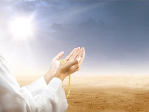 Khutbah Jumat: Perkuat Ikhtiar, Teguhkan Tawakal