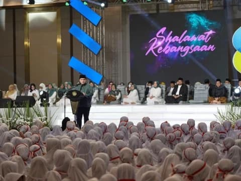 Menteri BUMN Harap Santri Jadi Pelopor Kebangkitan Ekonomi Umat