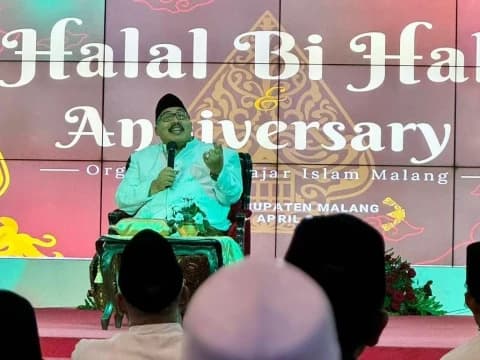 Hadiri Halal Bihalal Alumni Tebuireng, Gus Fahrur Tegaskan Santri Harus Mandiri Secara Ekonomi