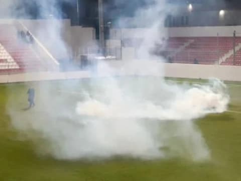 Israel Bubarkan Pertandingan Sepak Bola Palestina dengan Gas Air Mata