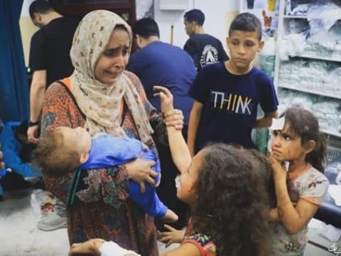 Krisis Sanitasi, Perempuan di Gaza Terpaksa Minum Pil Penunda Menstruasi