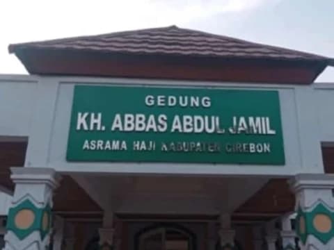 Nama Kiai Abbas Disematkan pada Gedung Asrama Haji Cirebon