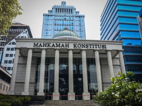 Tok! MK Tolak Permohonan Batas Usia Minimal Capres-Cawapres