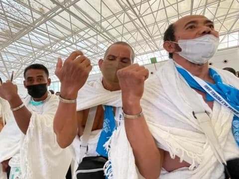 Kalung dan Gelang Identitas Jamaah Haji Indonesia 