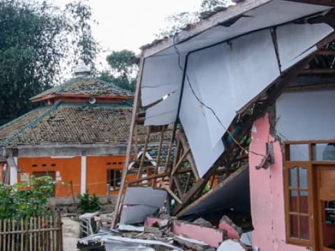 Gempa Cianjur: 323 Orang Meninggal Dunia, 9 Orang Masih Dinyatakan Hilang