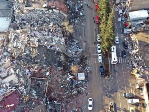 Update Korban Gempa Turki Bertambah, 4.800 Orang Tewas