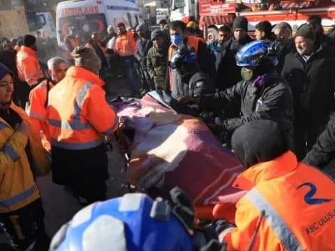 Terus Bertambah, Korban Meninggal Gempa Turki dan Suriah Lampaui 21.000 Jiwa