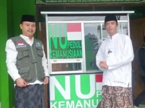 Pulihkan Ekonomi Warga Cianjur, NU Peduli Salurkan Bantuan Gerobak UMKM