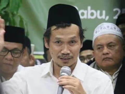 Gus Baha Berikan Tips kepada Orang Awam untuk Uji Kebenaran Awal Syawal