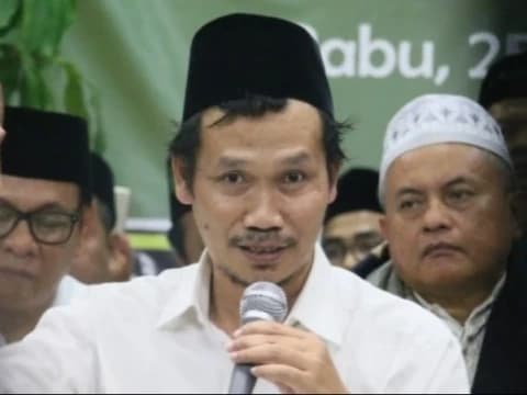 Gus Baha Mengaku Paling Senang Mengajar, Berikut Alasannya