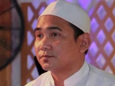 Gus Reza Lirboyo: Ilmu Tanpa Sanad Sangat Berbahaya!