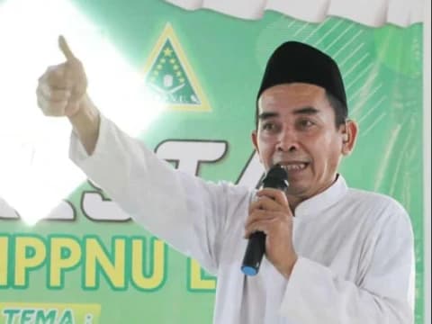 Gus Zaim Ungkap Keistiqamahan Gus Siddiq Lasem Mengajar dan Mengimami