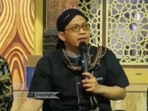 Gus Umar Fayumi Kajen Pati, Sosok Kiai Muda Aktivis-Penulis