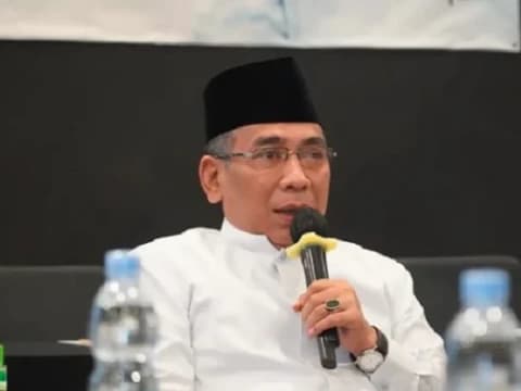 Gus Yahya Kenang Doa Mbah Moen: Jadikan Indonesia Pemimpin Dunia