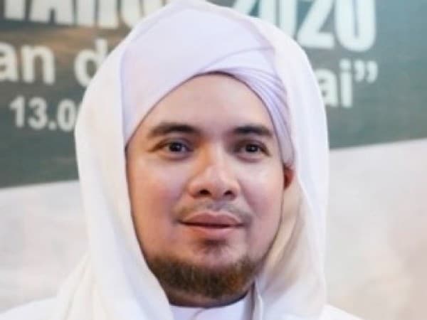 Habib Jindan bin Novel Ingatkan Jangan Lengah Bersyukur