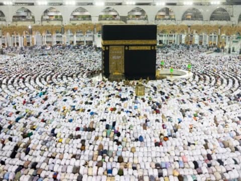 Khutbah Jumat: Hikmah Manasik Haji