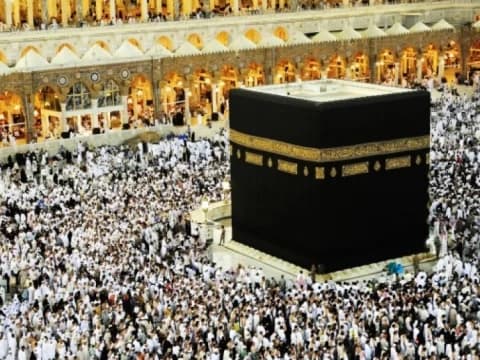 Khutbah Jumat: Beberapa Hal Penting Seputar Haji